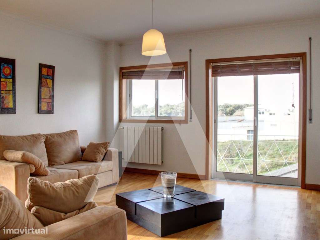 Apartamento T3 Oliveira do bairro-3