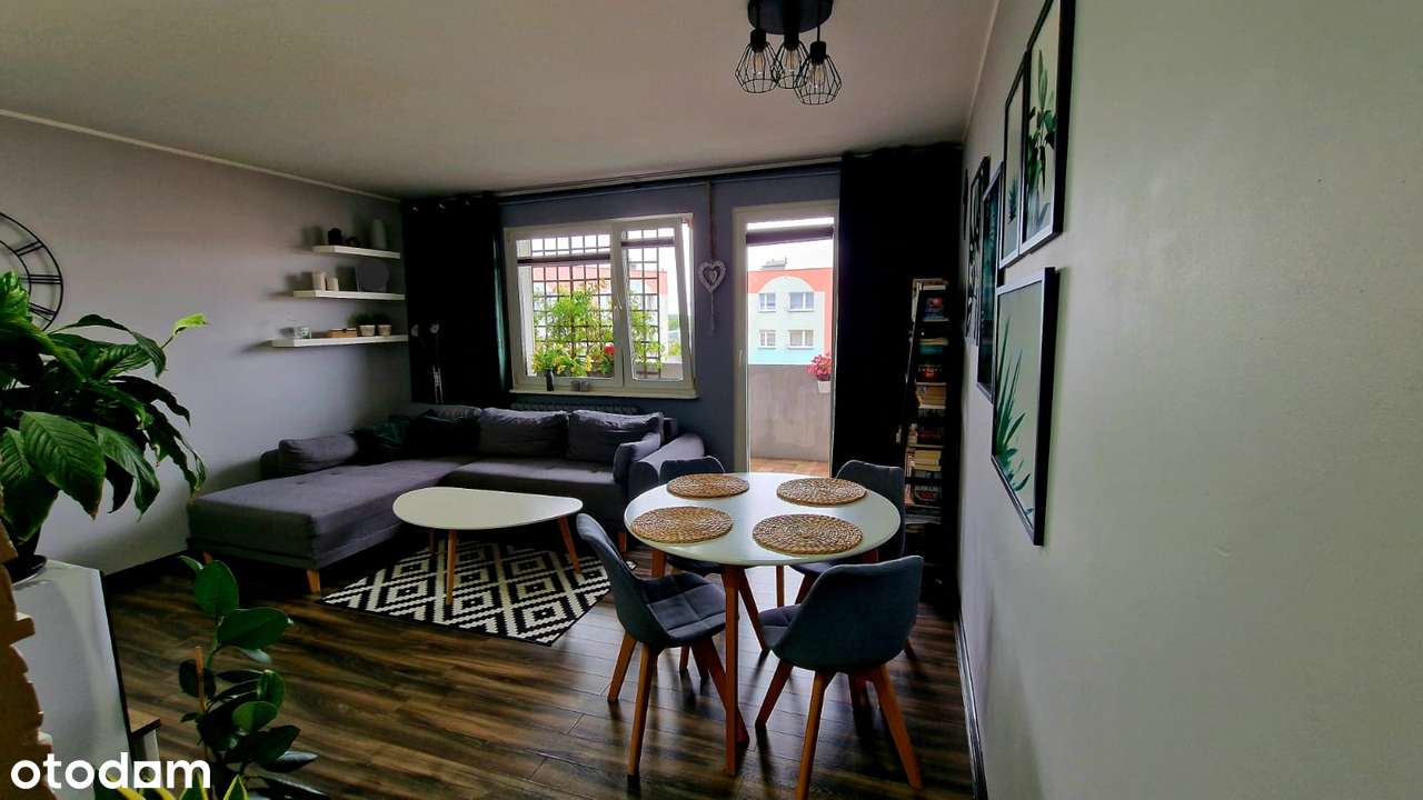 Przestronne, umeblowane 4-pokojowe mieszkanie z balkonem w centrum. - Pełny obrazek: 4/20