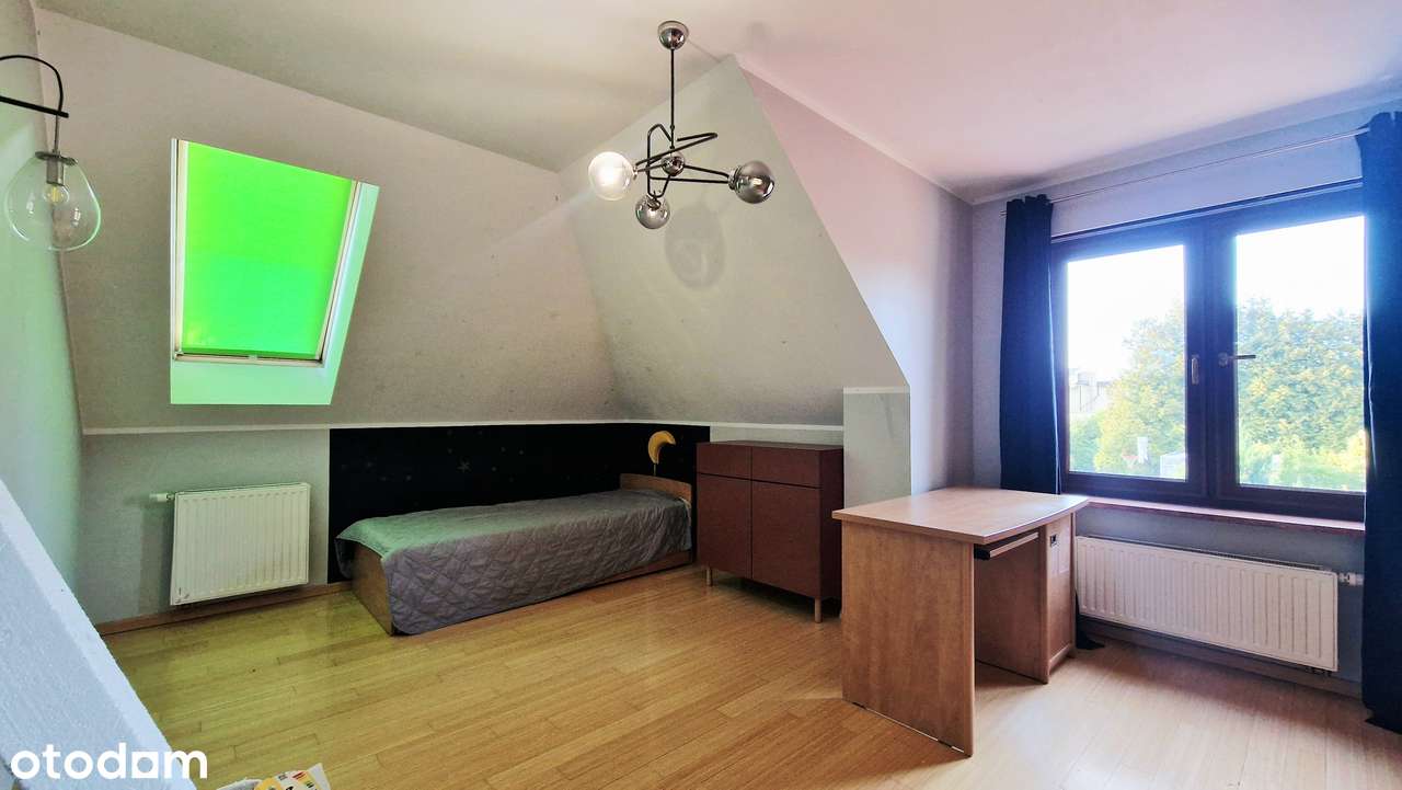 Nowoczesny dom, w mieście pod lasem, dwustanowiskowy garaż, 6 pokoi-17