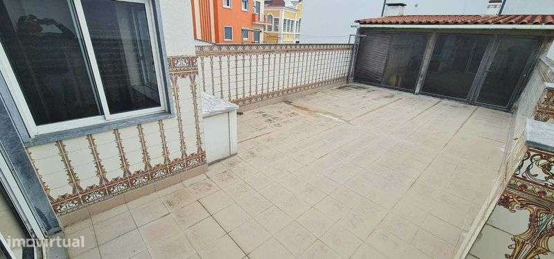 Predio moradia CENTRO de Alhandra de uso misto - Grande imagem: 5/10