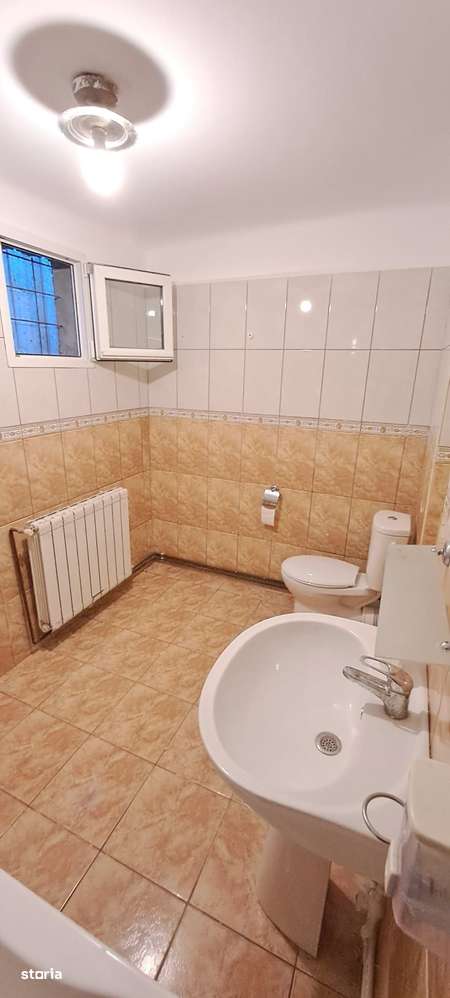 TINERETULUI (metrou) - DIMITRIE CANTEMIR, casa 2 camere, curte proprie-5
