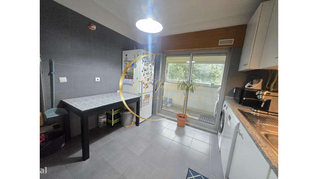 Apartamento T3 em Esgueira-9