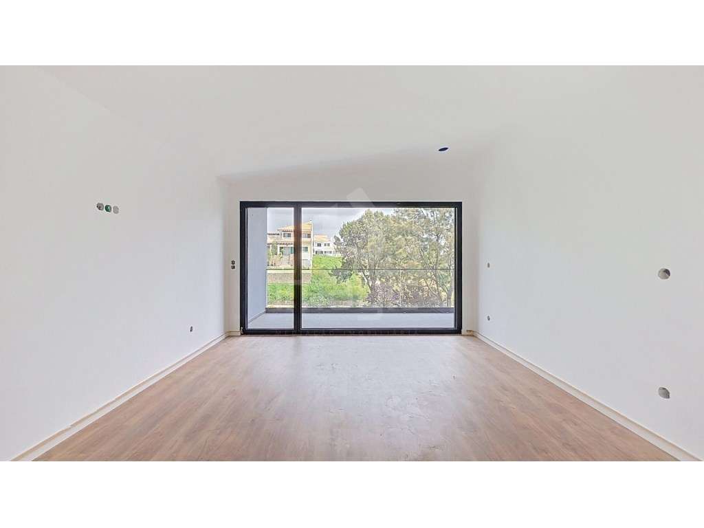 Moradia T3+1 Ericeira com piscina e jardim-18