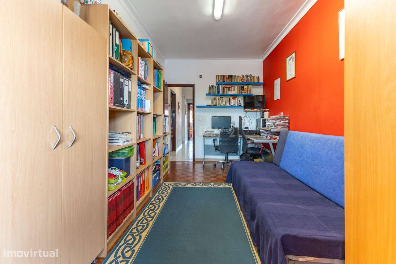 Apartamento T3 em Amora, Seixal-9