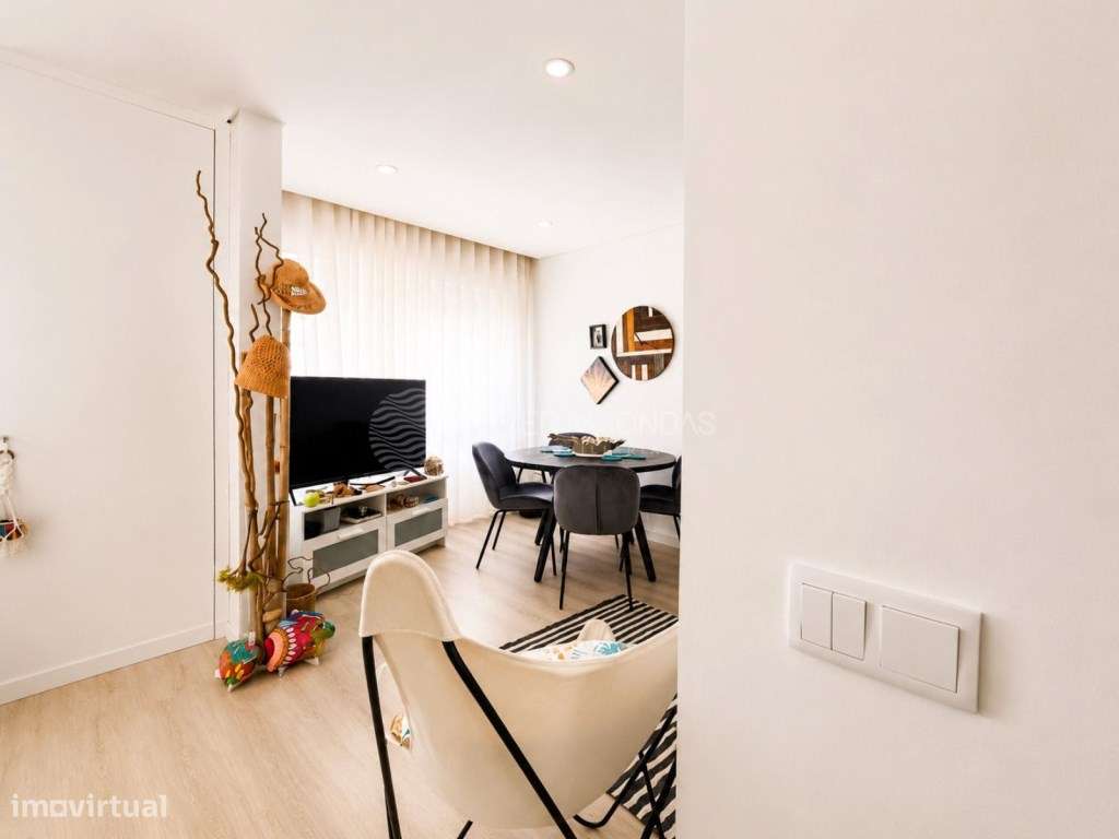 Andar de Moradia T2 remodelado em Santo António - Costa da Caparica-7