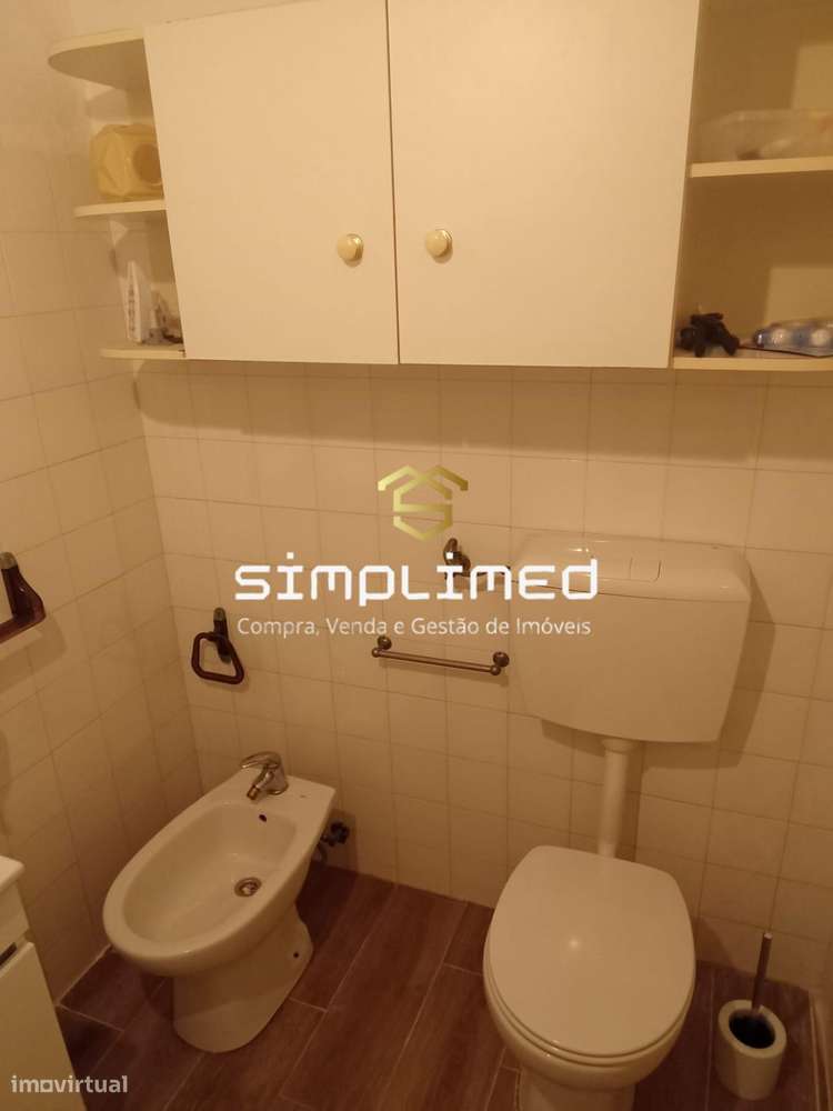 Moradia T2 localizada em Tomar com Logradouro-12