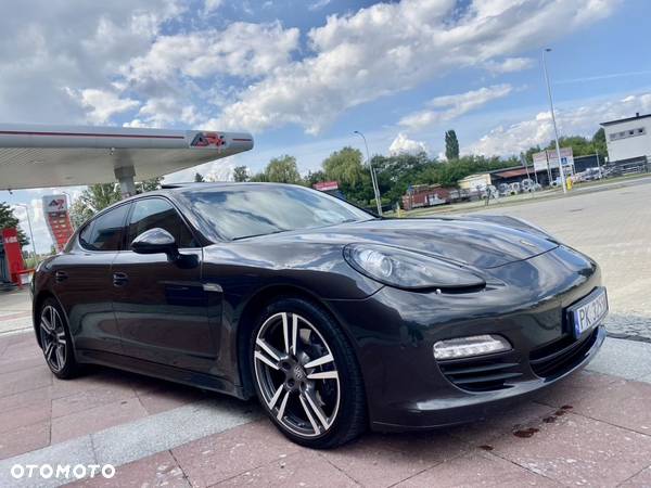 Porsche Panamera Diesel Platinum Edition - 21