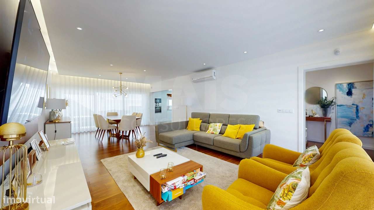 Moradia exclusiva no Bairro da Primavera com piscina - Grande imagem: 3/50