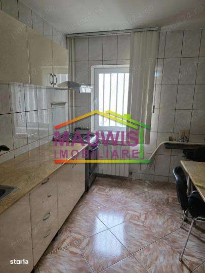 Obor / 3 mi Metrou / bl 1986 / decomandat / 2 bai/-2