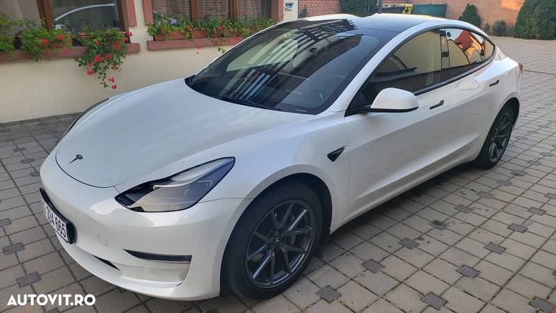 Tesla Model 3 Langstreckenbatterie Allradantrieb Dual Motor Performance - 20