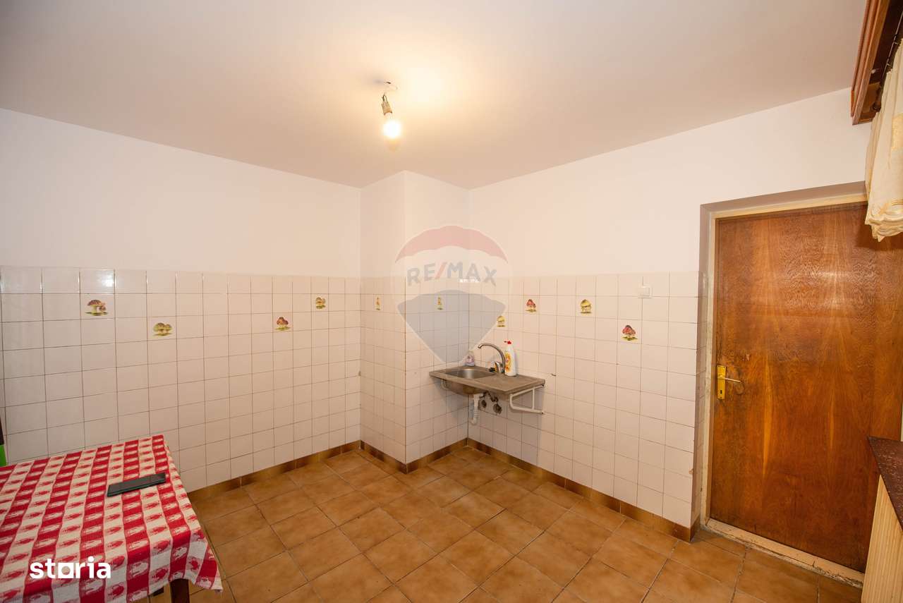 Casa Vila cu 7 camere de vanzare 250 mpu, 200 mp teren,  Buzau-17