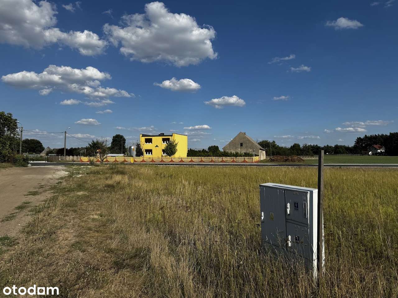 Wierzbiczany działka z mediami (prąd i woda)-12