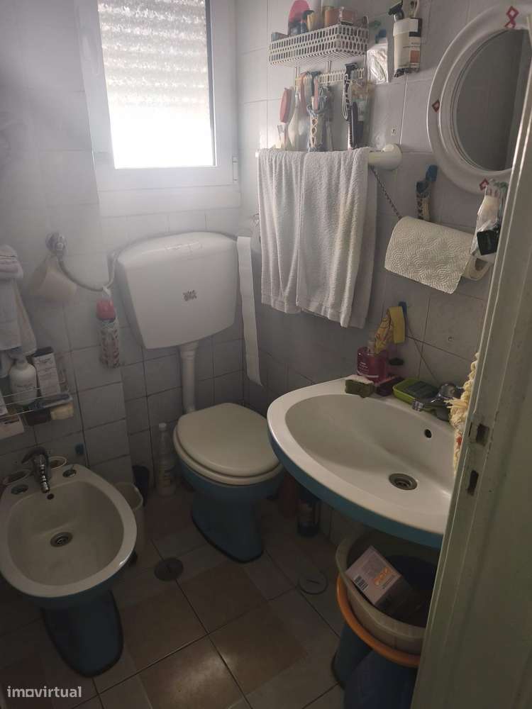 Apartamento T2 no centro da Amadora-4