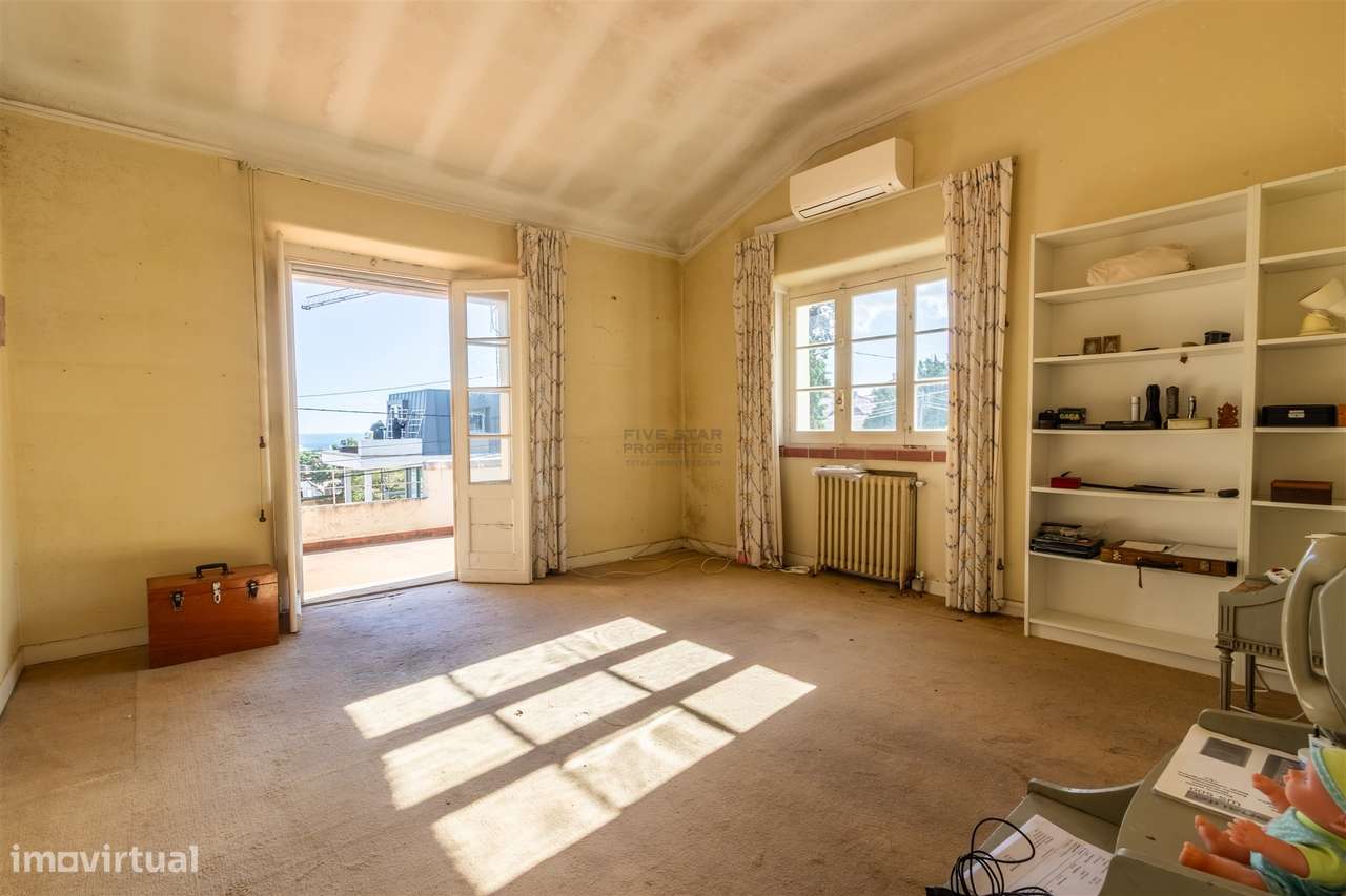 Moradia Estoril Cascais Vista Mar para renovar T6-29