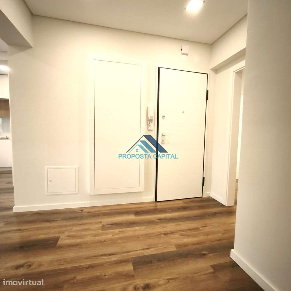 Apartamento T3 - Em Remodelação Total-11