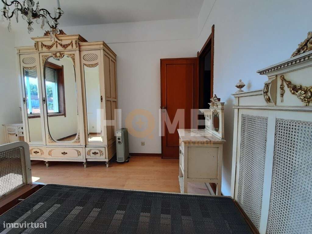 Apartamento T3+1, com varanda à Av. Fernão de Magalhães- Bonfim- Porto-7