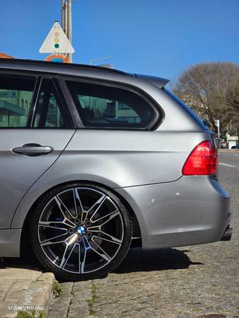 BMW 320 d Touring Pack M - 11