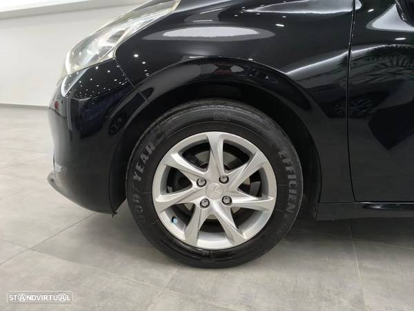 Peugeot 208 1.4 HDi Allure - 19