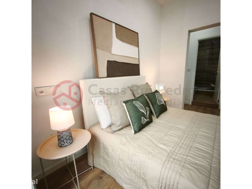 Apartamento T3 totalmente remodelado com elevador em Benfica, Lisboa-25