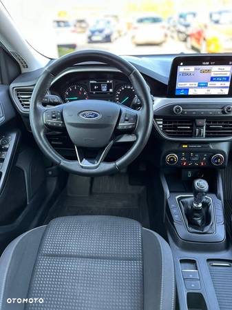 Ford Focus 1.0 EcoBoost Active Business - 16