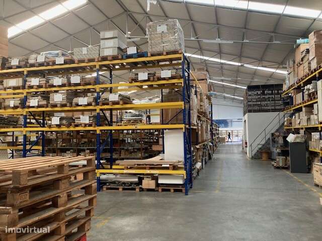 Armazem para arrendar na zona de Albarraque - Sintra - Grande imagem: 4/11