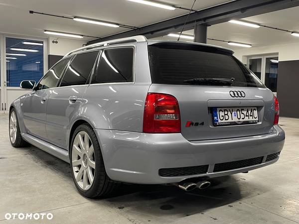 Audi RS4 Avant 2.7 Quattro - 11