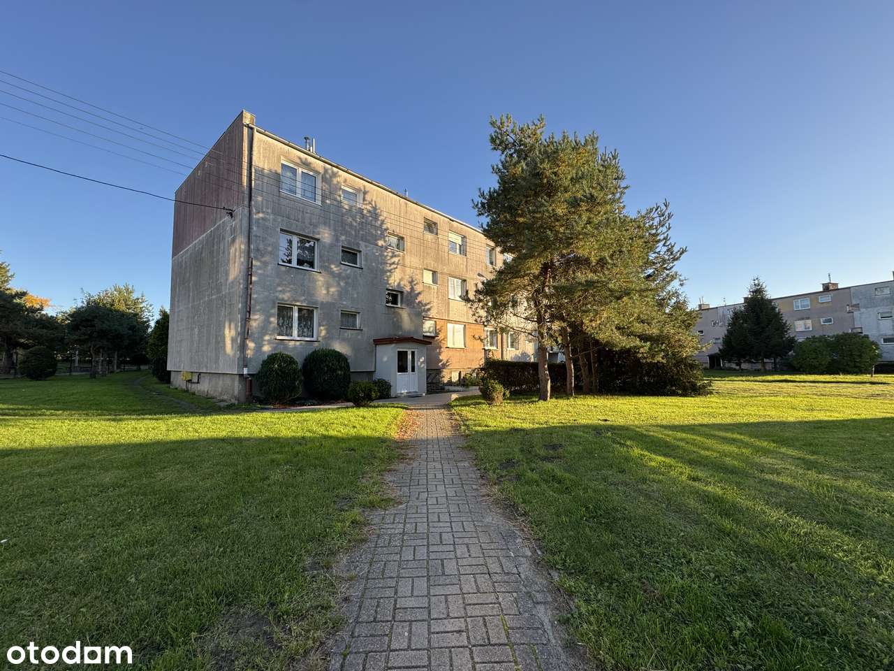 MIESZANIE 2 POKOJOWE W DRZONOWIE-0