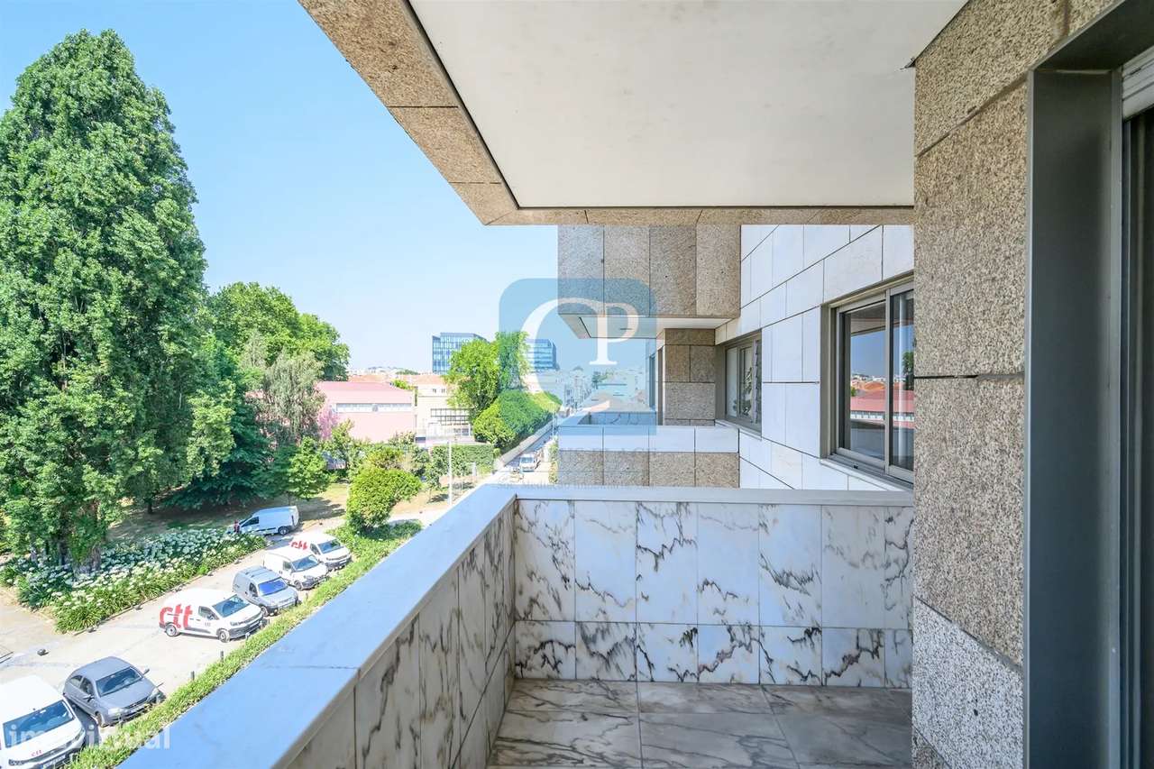 Apartamento T3 à Avenida da Boavista, Lordelo do Ouro - Grande imagem: 5/23