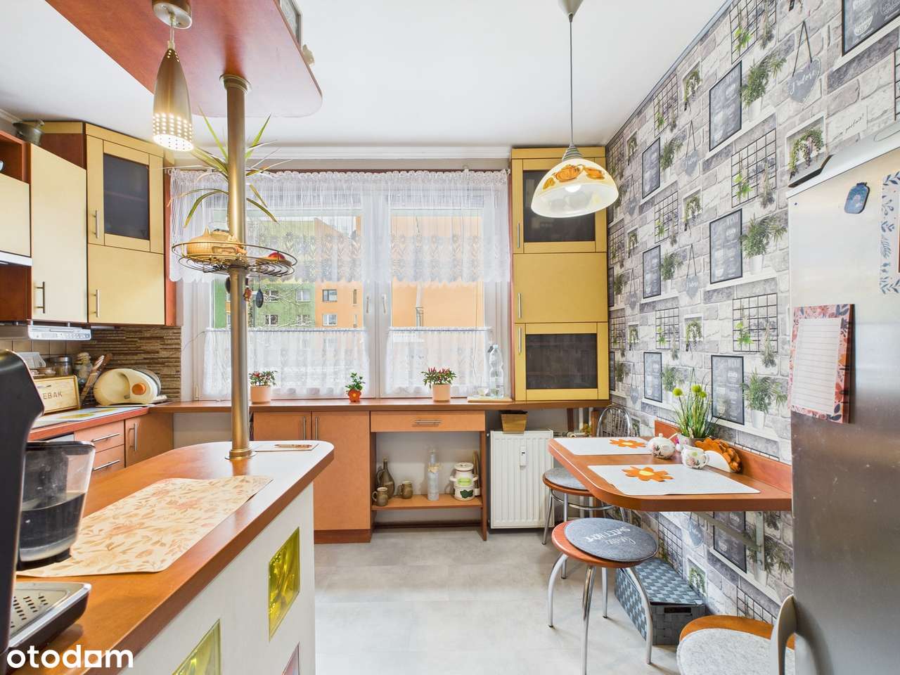 Reden/Wysoki parter/ 2 pokoje/ duża kuchnia/-11