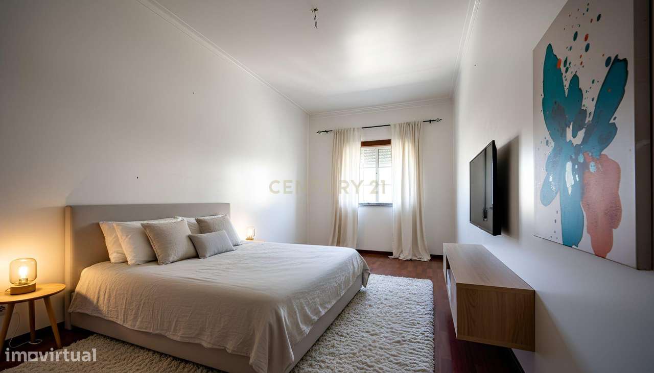 Apartamento T3 com elevador e garagem no centro da Lousã-7