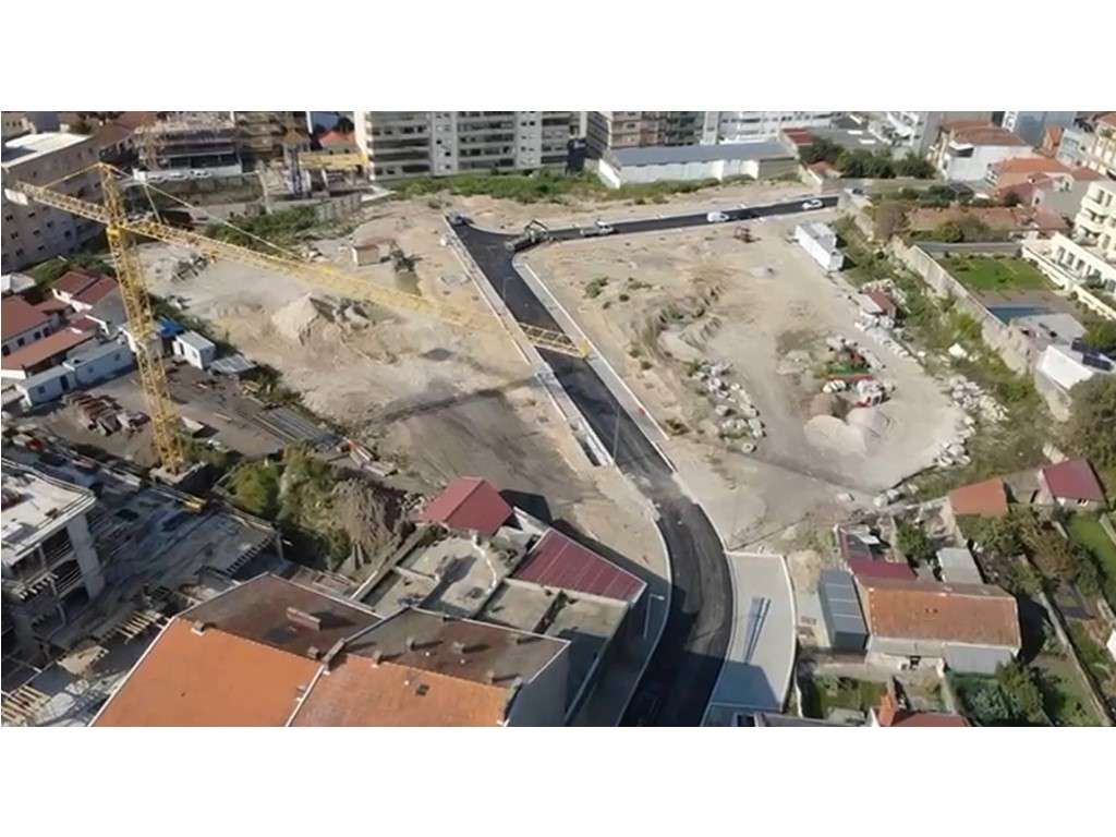 APT T1+1 | ÚLTIMO PISO | VARANDA | PARANHOS | PORTO-10