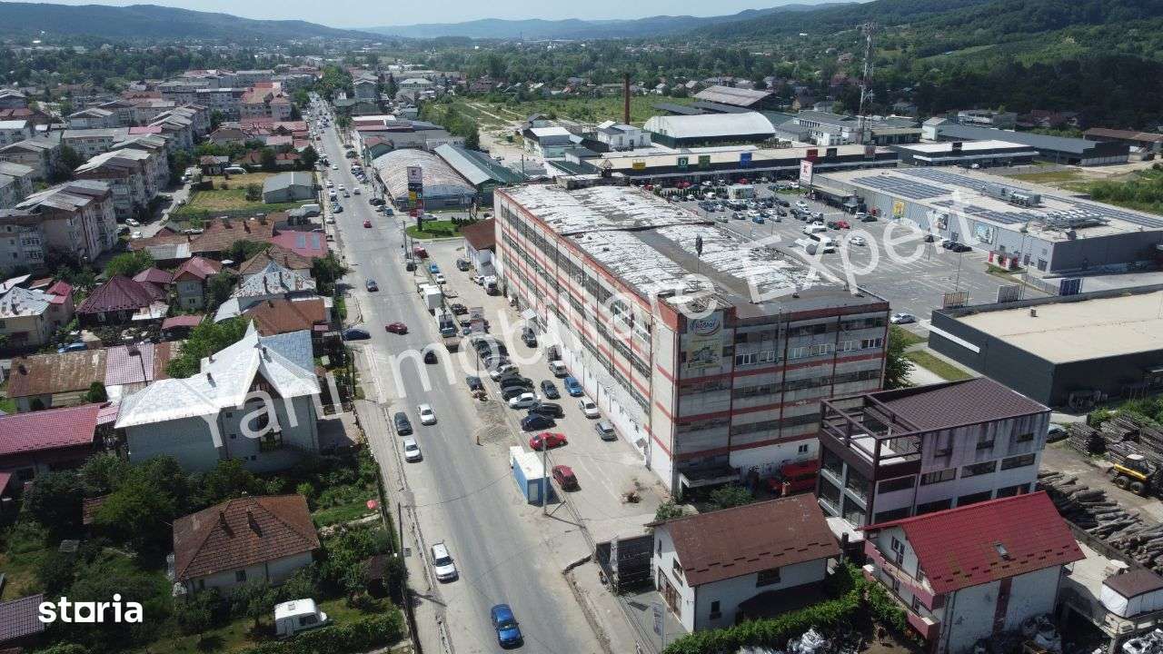 Clădire de vânzare, lângă Kaufland Curtea de Argeș - Imagine principală: 4/20