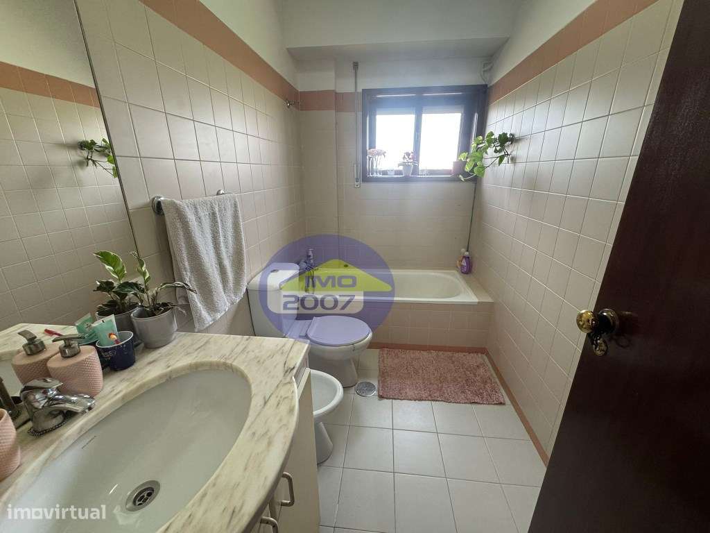 Apartamento T3 em São Paio de Oleiros-13