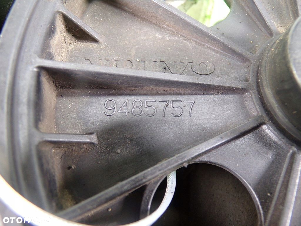 VOLVO V40 POMPA WSPOMAGANIA 8683378 7613955140 - 7