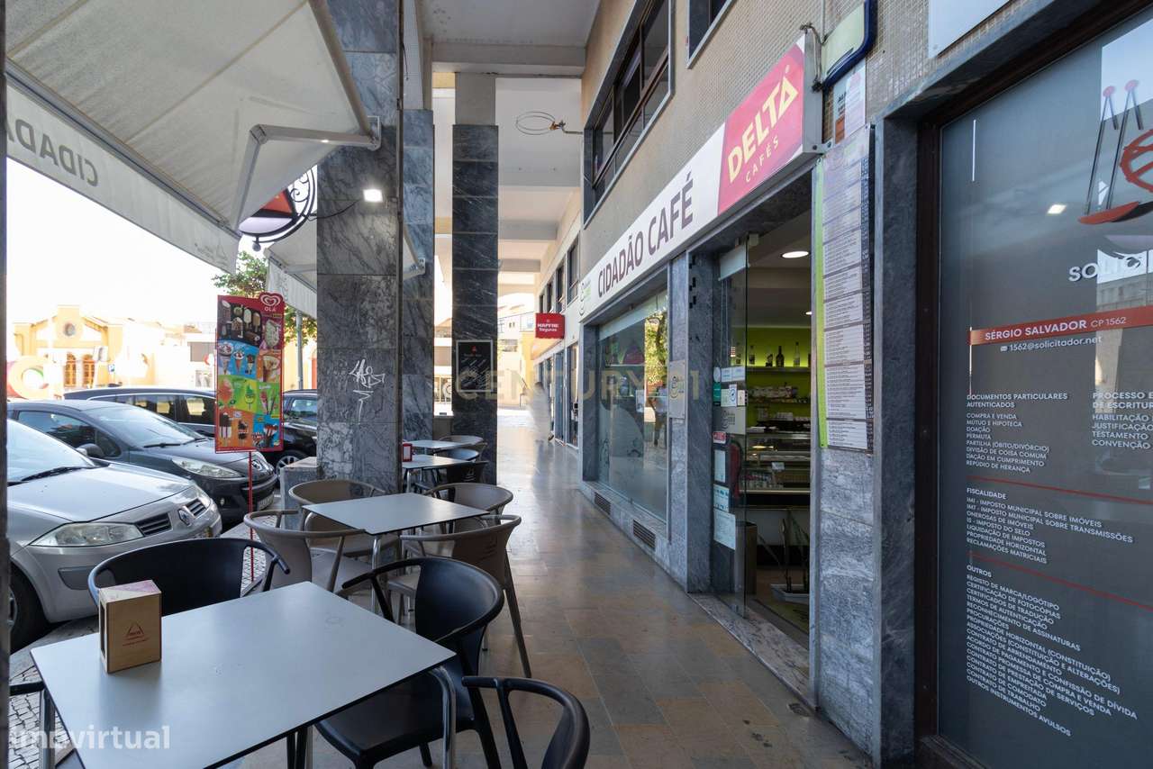 Loja à Venda na Rua Pedro de Santarém - Santarém - Grande imagem: 4/45