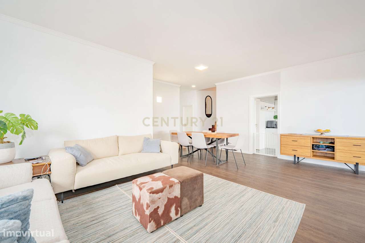 Moradia em Banda de Esquina - Vista Mar - Câmara de Lobos - Grande imagem: 4/27