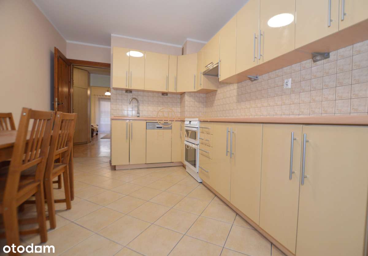 2 pokoje* balkon* kom.lokatorska * m.postojowe-11