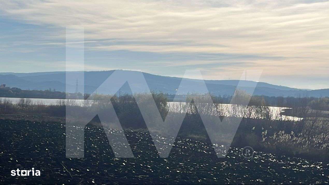 Teren intravilan – Valea Lunga, 3.600 mp • Vedere panoramica spre-5