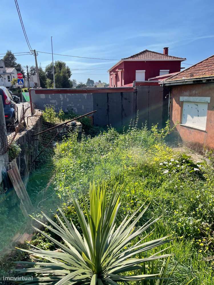 Moradia para restauro - Grande imagem: 2/8