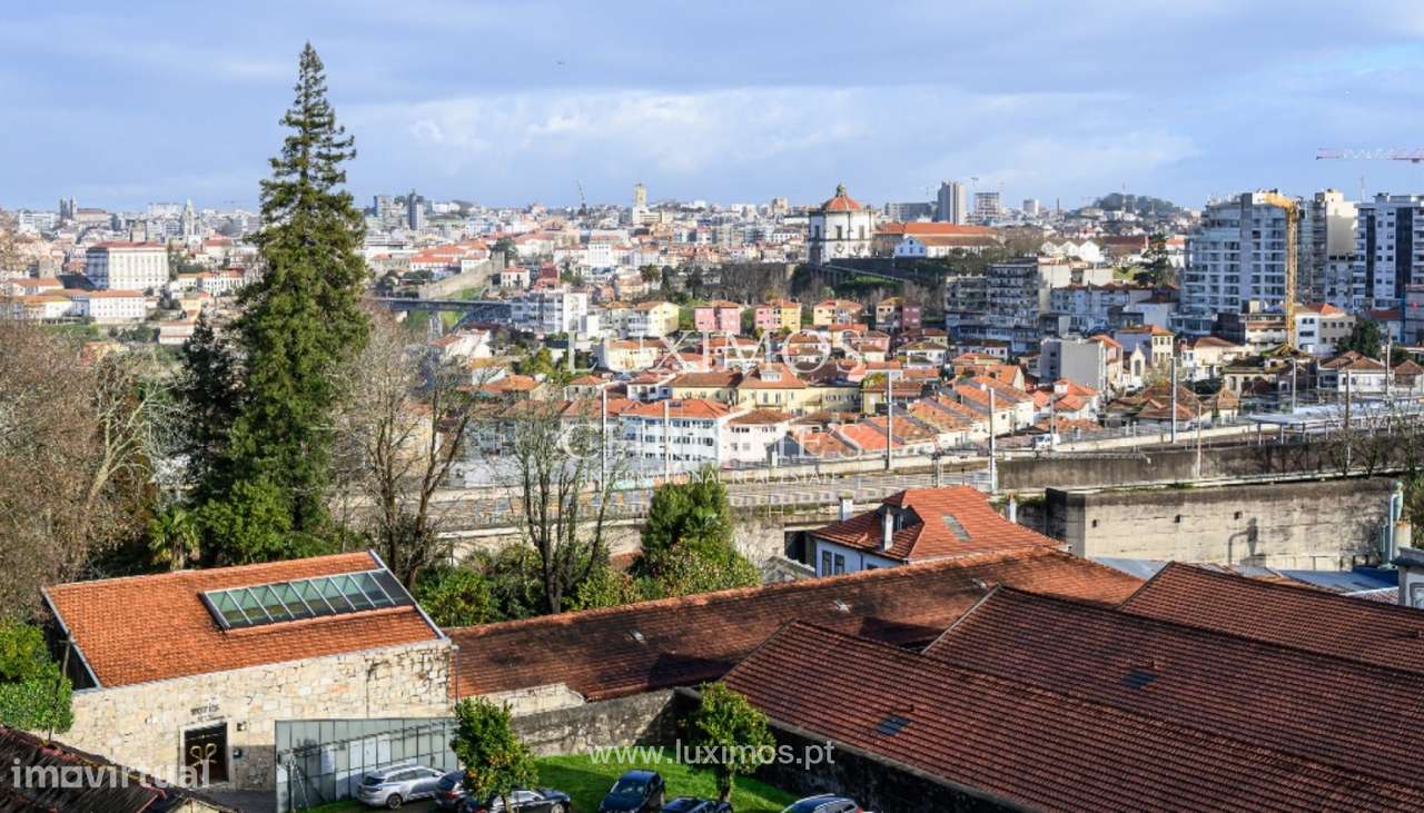 Apartamento T3 com varanda para arrendar em Vila Nova de Gaia - Grande imagem: 2/23