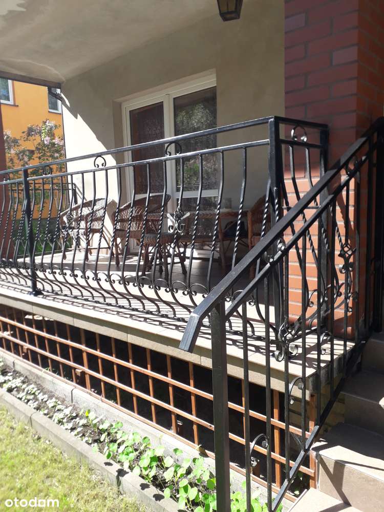 Duży dom w spokojnej okolicy na obrzeżach Aleksandrowa Kujawskiego - Pełny obrazek: 2/11