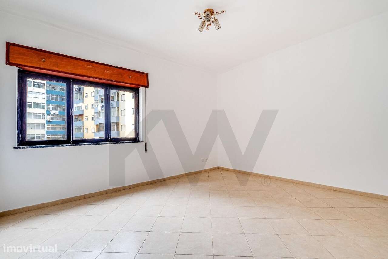 Oportunidade de Investimento: T2 com Elevador em zona central de Porti - Grande imagem: 4/35