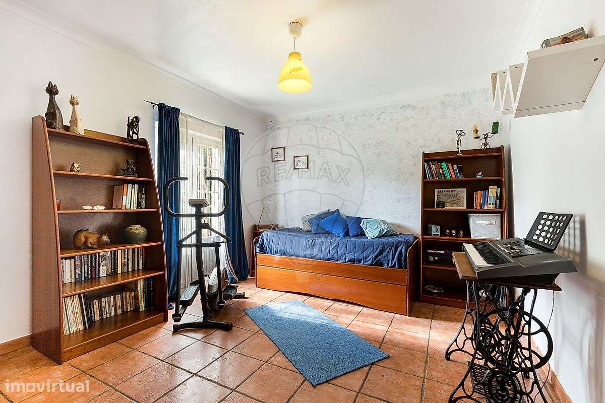 Moradia T8 para venda-28