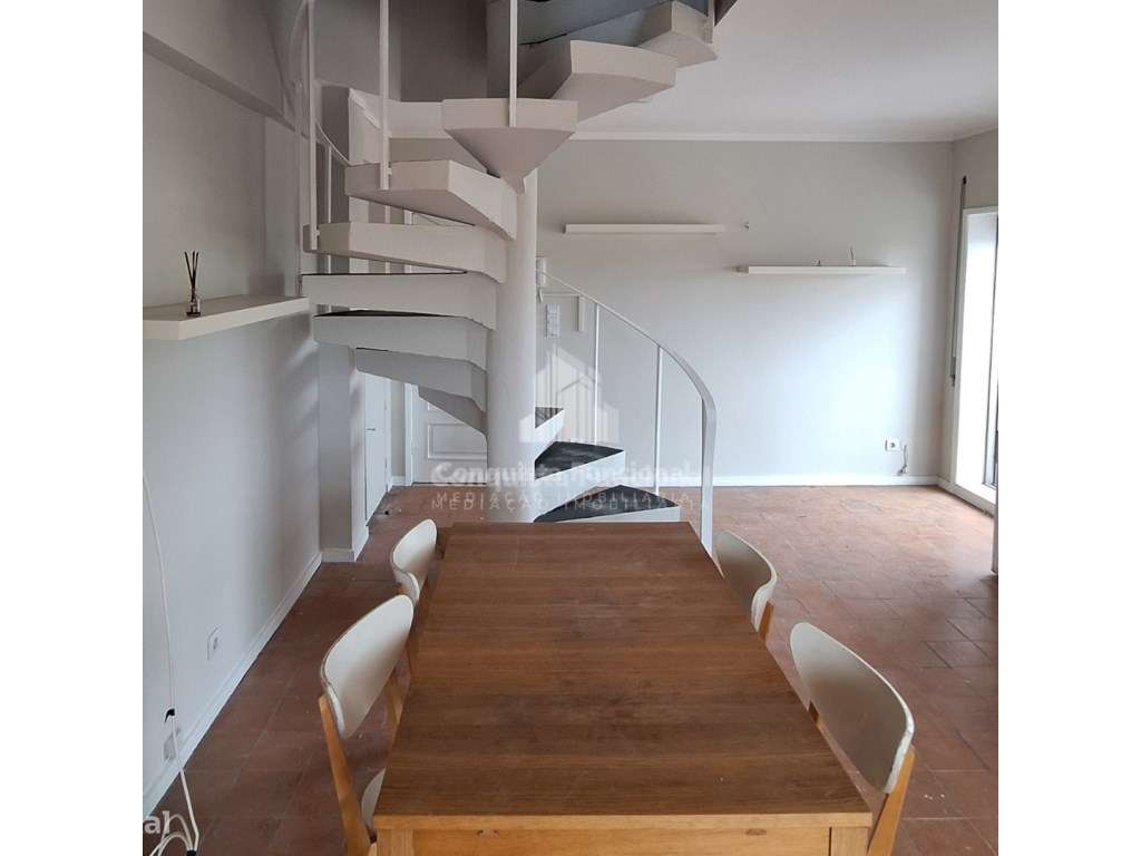 Oportunidade de negócio em Ramalde Duplex T1+1 .-4