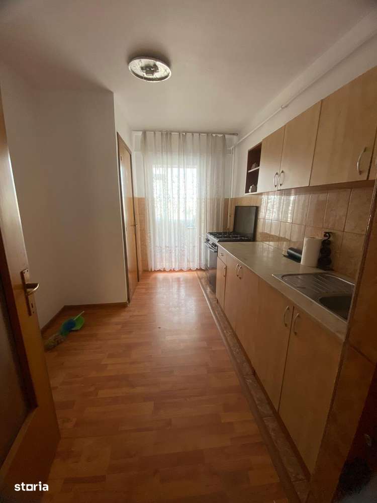 3 DECOMANDATE cu centrala,izolat, termopan, 78mp, balcon 8m,Mioritei-2