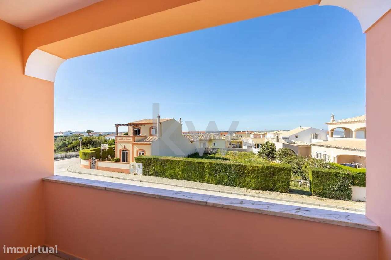 Moradia T3+1 com garagem e piscina, em Sagres - Grande imagem: 3/30