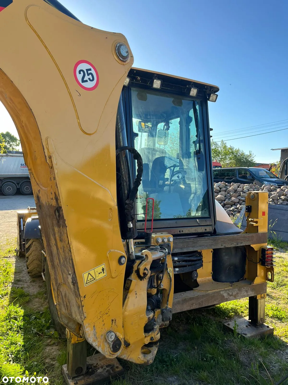 Caterpillar 428F2 - 16