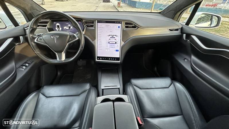 Tesla Model X 100D - 14