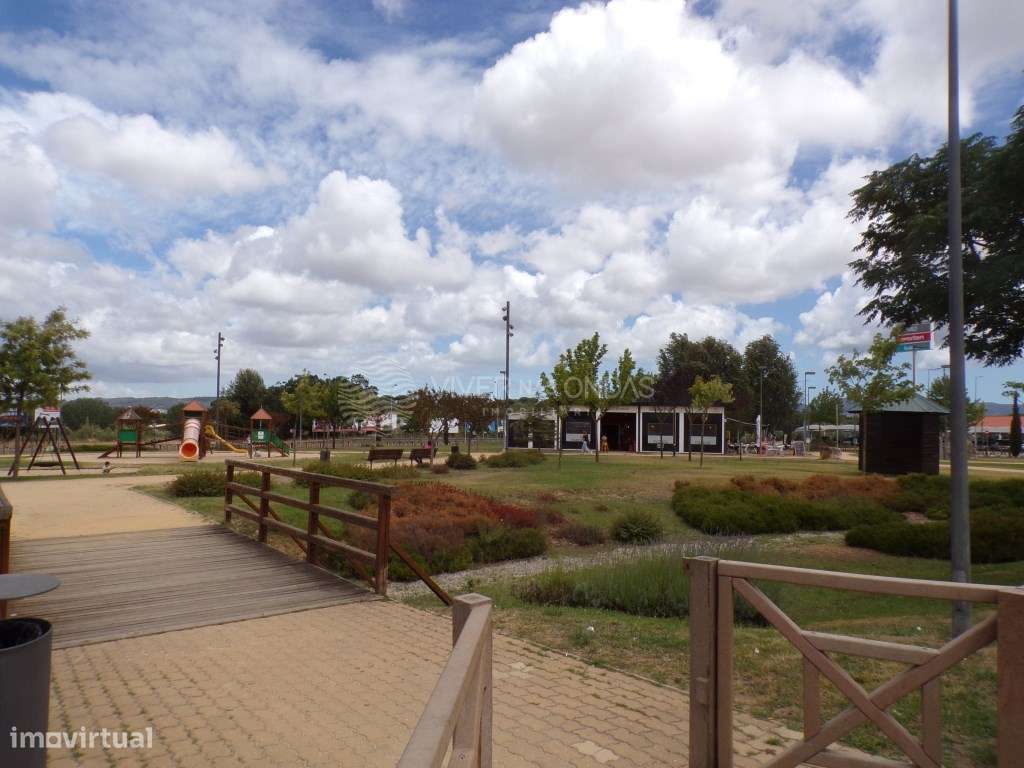 EXCLUSIVO - Apartamento T2 convertido em T1 - totalmente renovado, ...-22