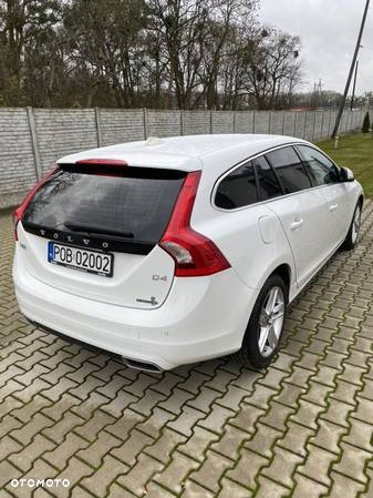 Volvo V60 D4 Drive-E Momentum - 6